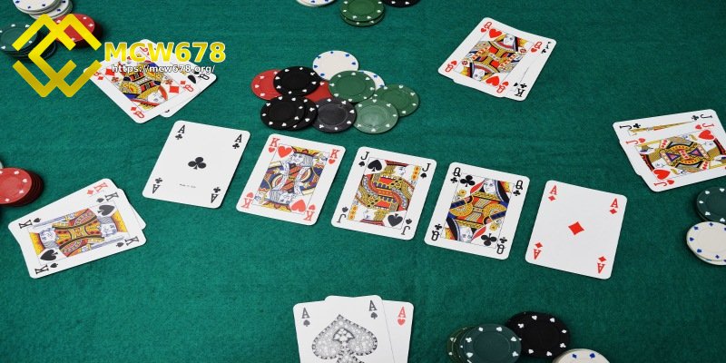 Đưa ra quyết định thận trọng khi đánh poker